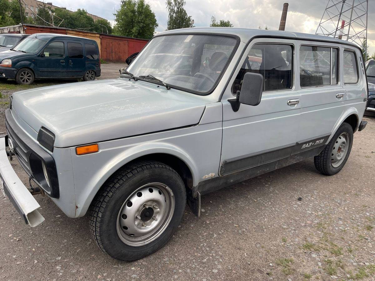 Купить LADA (ВАЗ) 2131 (4x4) I внедорожник 5 дв., 2005 года, цвет: Серый,  за 120000 руб. в Санкт-Петербурге